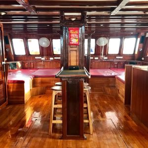 The Phinisi liveaboard saloon | Infinite Blue Dive Travel