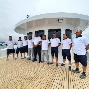 Tiburon Explorer Crew | Galapagos | Infinite Blue Dive Travel