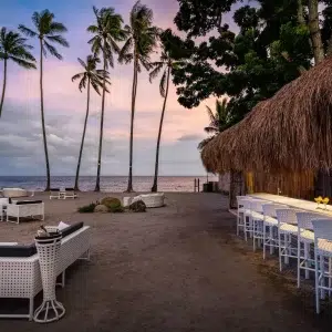 Beach bar and lounging area Atmosphere Dauin | Infinite Blue Dive Travel